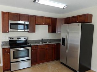 3731A Putnam Dr, Bacliff, TX 77518