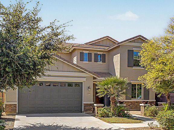 4th image of 2559 E PENEDES Drive