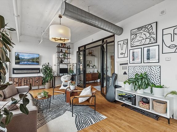 3rd image of 290 Market St Unit 815