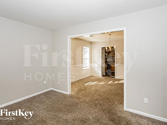 5th image of 8605 Royal Bluff Dr