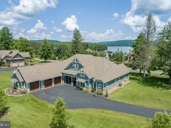 971 Holy Cross Dr, Oakland, MD 21550