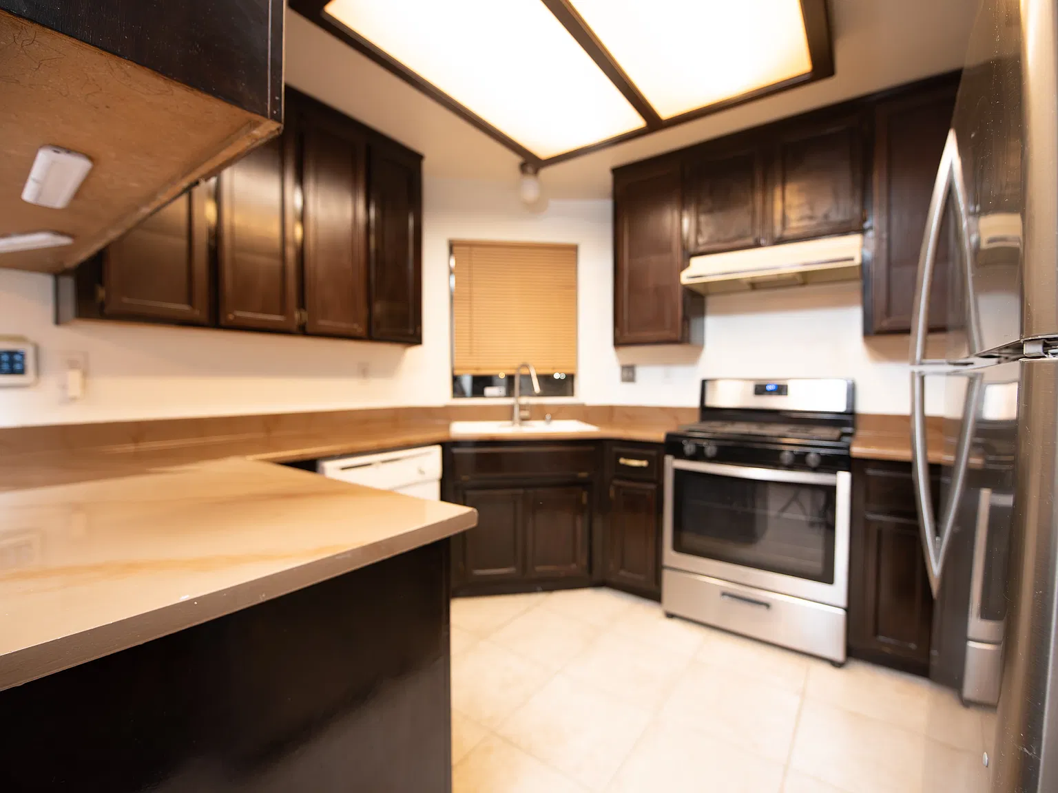 2 bed, 1064 sqft, $1,800 — Photo 4
