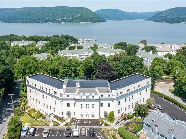 16 Waterview Estate, Peekskill, NY 10566