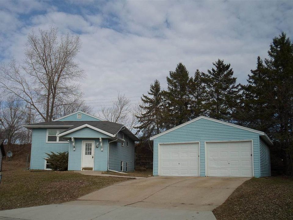 1st image of 1515-1517 Hillside Ln
