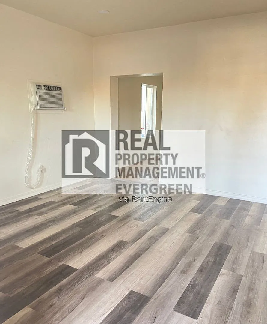 2 bed, 1.0 bath, 850 sqft, $1,150 — Photo 1