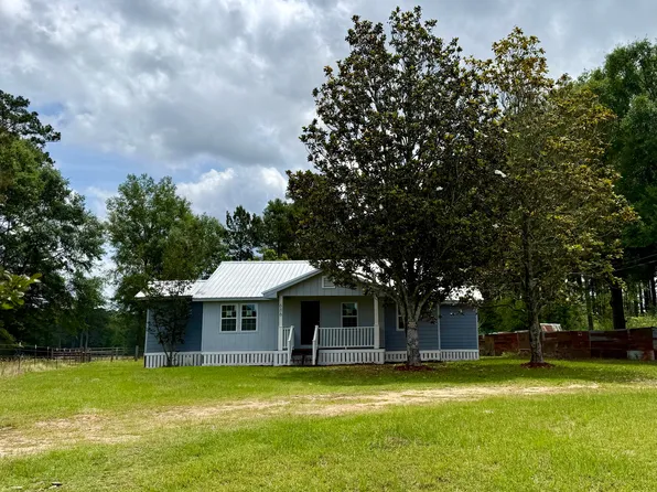 686 Riels Rd, Moselle, MS 39459