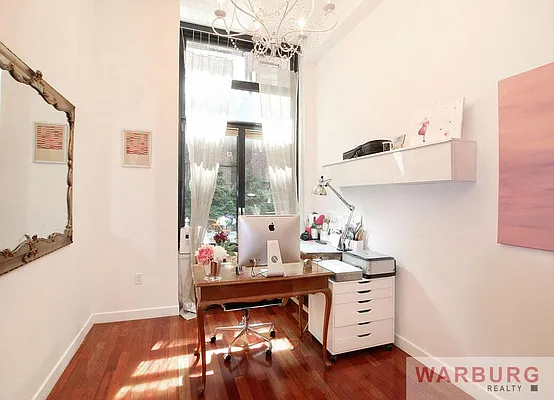 Sold by Warburg | media 16