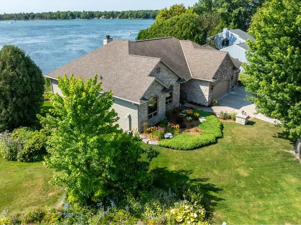 1841 Memorial Dr, Sturgeon Bay, WI 54235