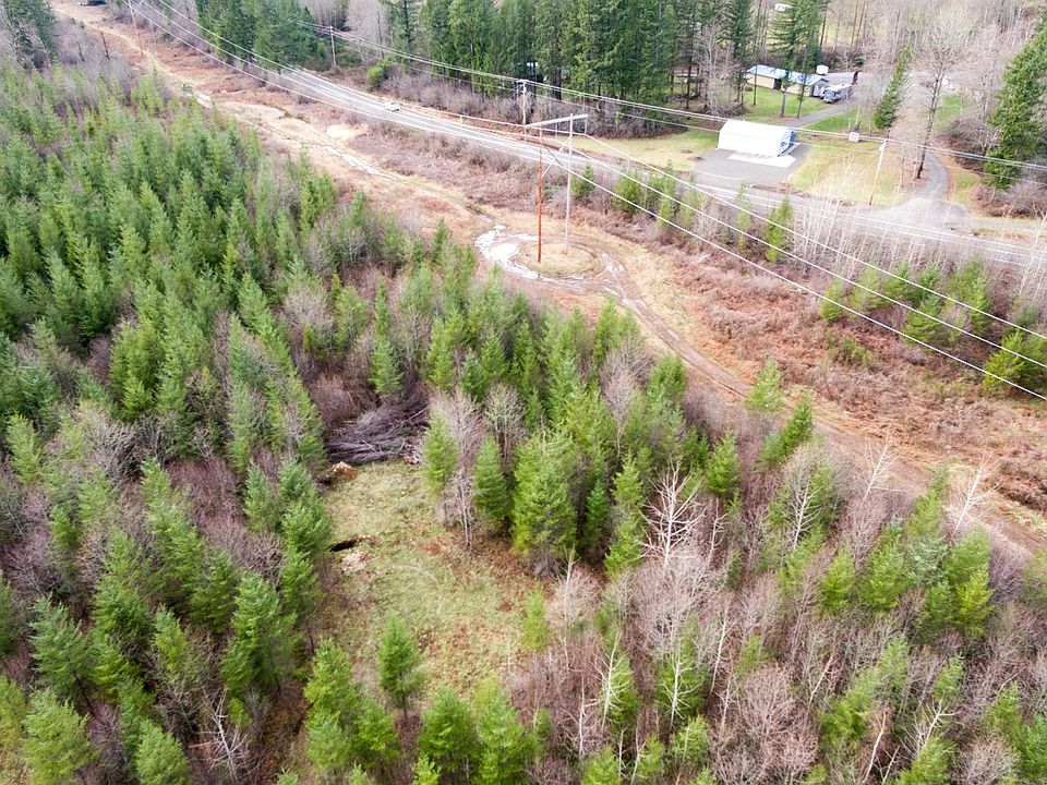 2nd image of 150 Shetler Rd
