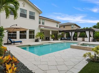 12075 NW 81st Ct, Pompano Beach, FL 33076