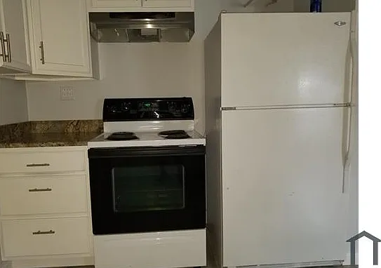 1 bed, 770 sqft, $1,400 — Photo 4