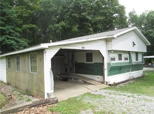 155 N Eberhart Rd, Butler, PA 16001