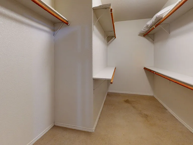 2703 Tara Dr — Photo 21