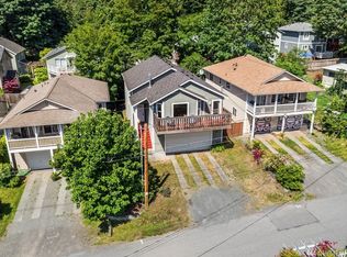 18697 3rd Ave NE, Suquamish, WA 98392