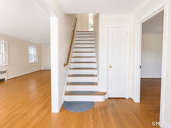 3rd image of 24 Sandhurst Drive