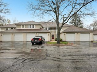 783 W Puetz Rd, Oak Creek, WI 53154