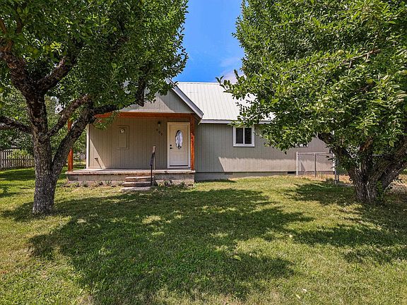2nd image of 905 Hennessy Way