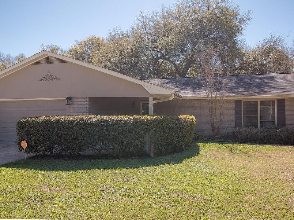 1st image of 107 Dogwood Dr