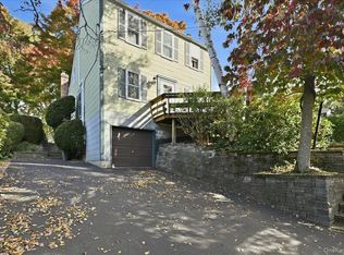 36 Cedarwood Drive, Huntington Station, NY 11746
