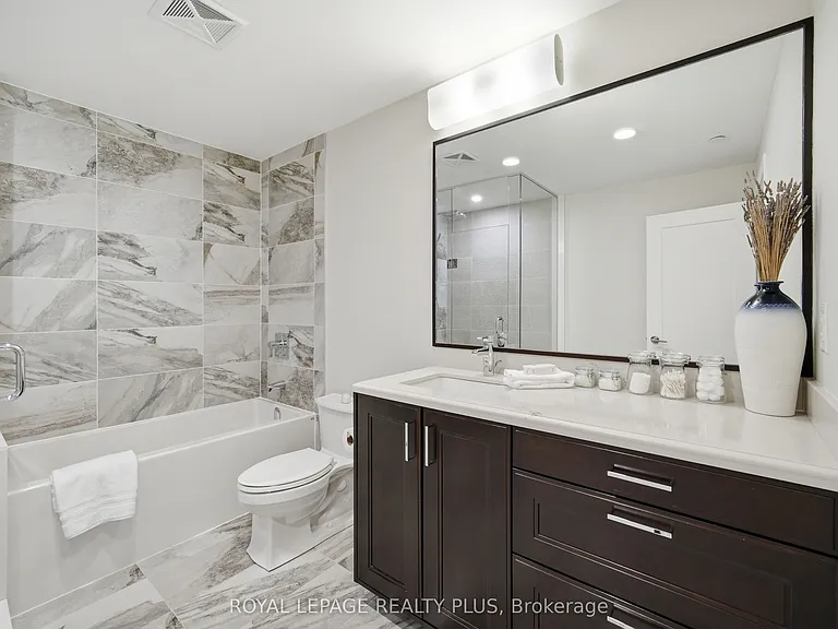 1575 Lakeshore Rd W #117 — Photo 22
