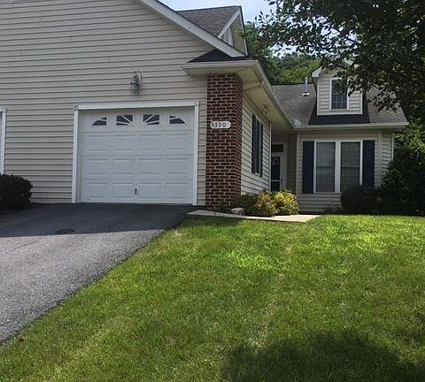 2nd image of 390 Silver Oaks Dr