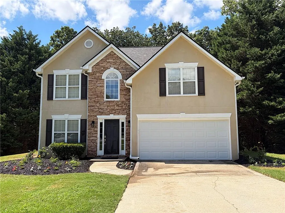 1105 Trumpet Vine Ct SE