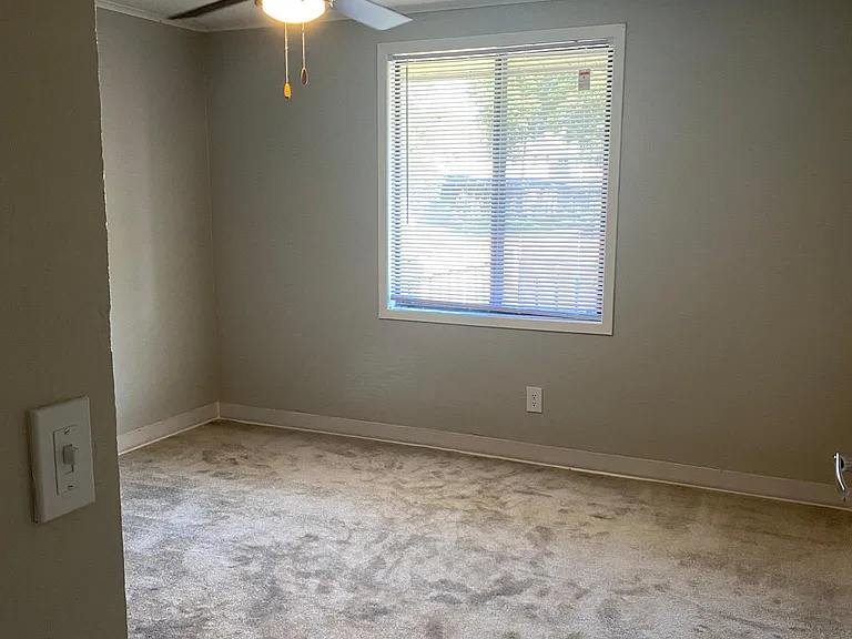 17873 Thelma Ave #1 — Photo 7