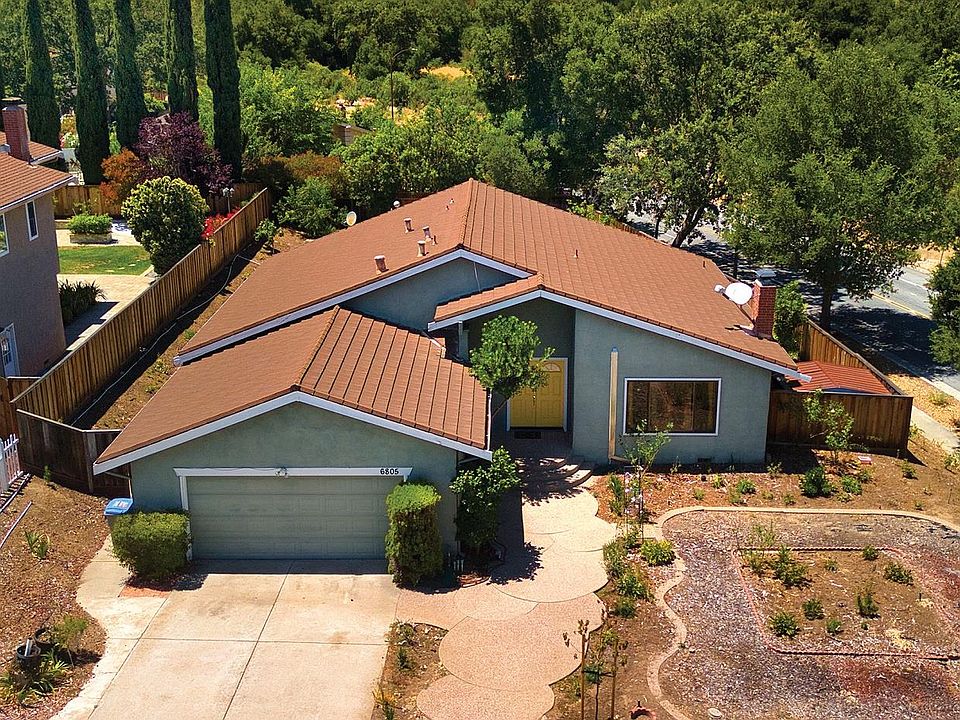 1st image of 6805 Bluffwood Ct