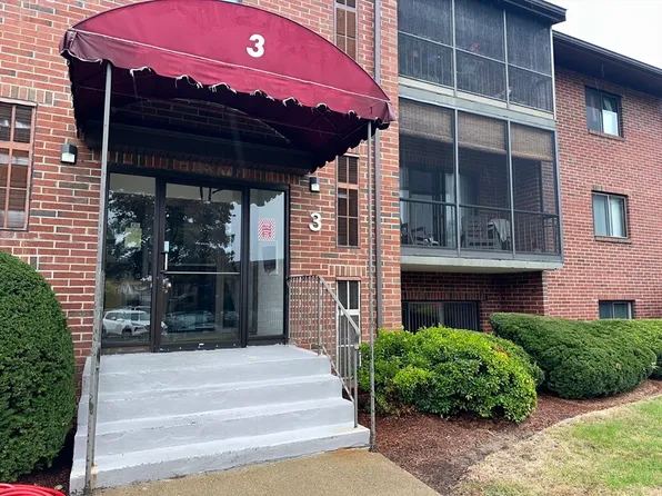 221 Oak St #315, Brockton, MA 02301