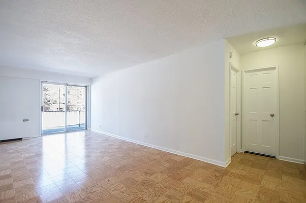Rented by Rhona Realty | media 46