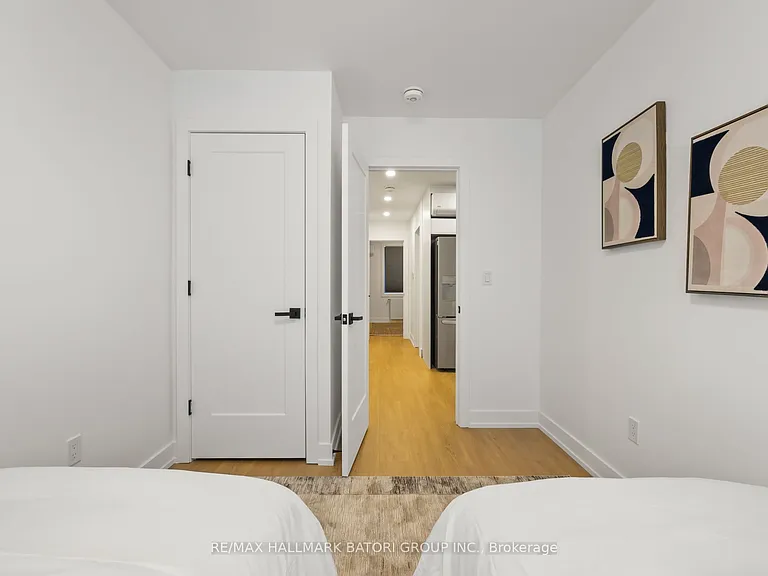 357 Eglinton Ave W #A — Photo 11