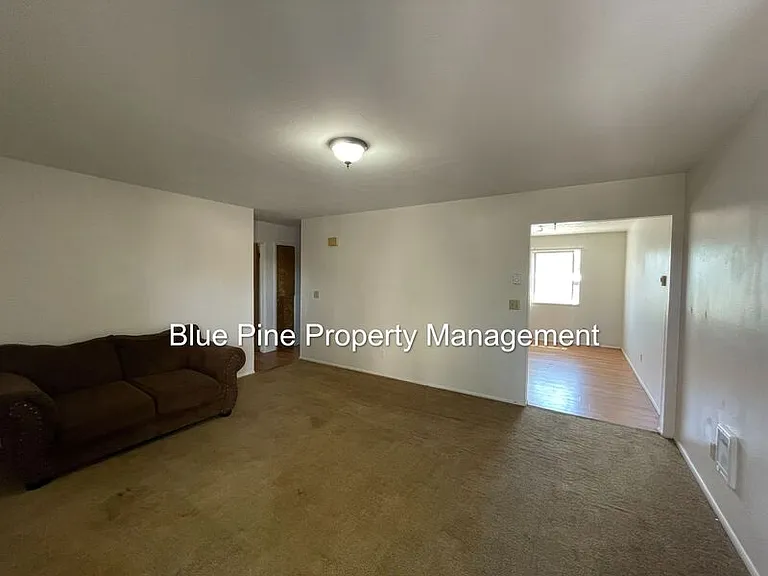 1474 Benton St #8 — Photo 9