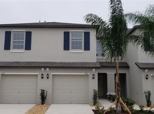 926 Royal Empress Dr, Ruskin, FL 33570