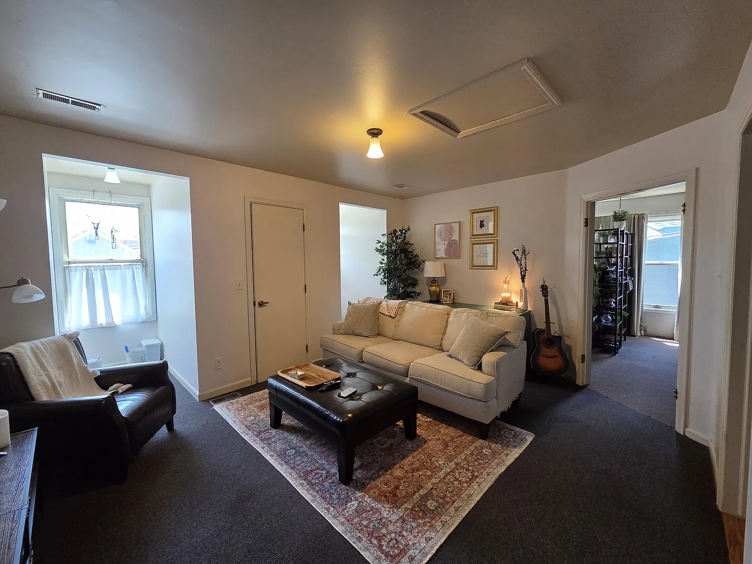 1 bed, 1.0 bath, 700 sqft, $1,300 — Photo 4