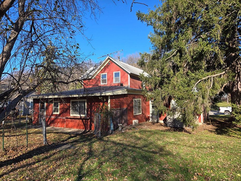 2nd image of 1412 Bush St