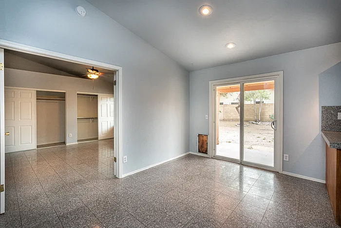 13808 S 36th Way — Photo 8