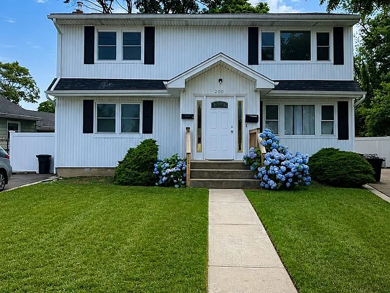 200 Hicksville Rd #2 — Photo 1