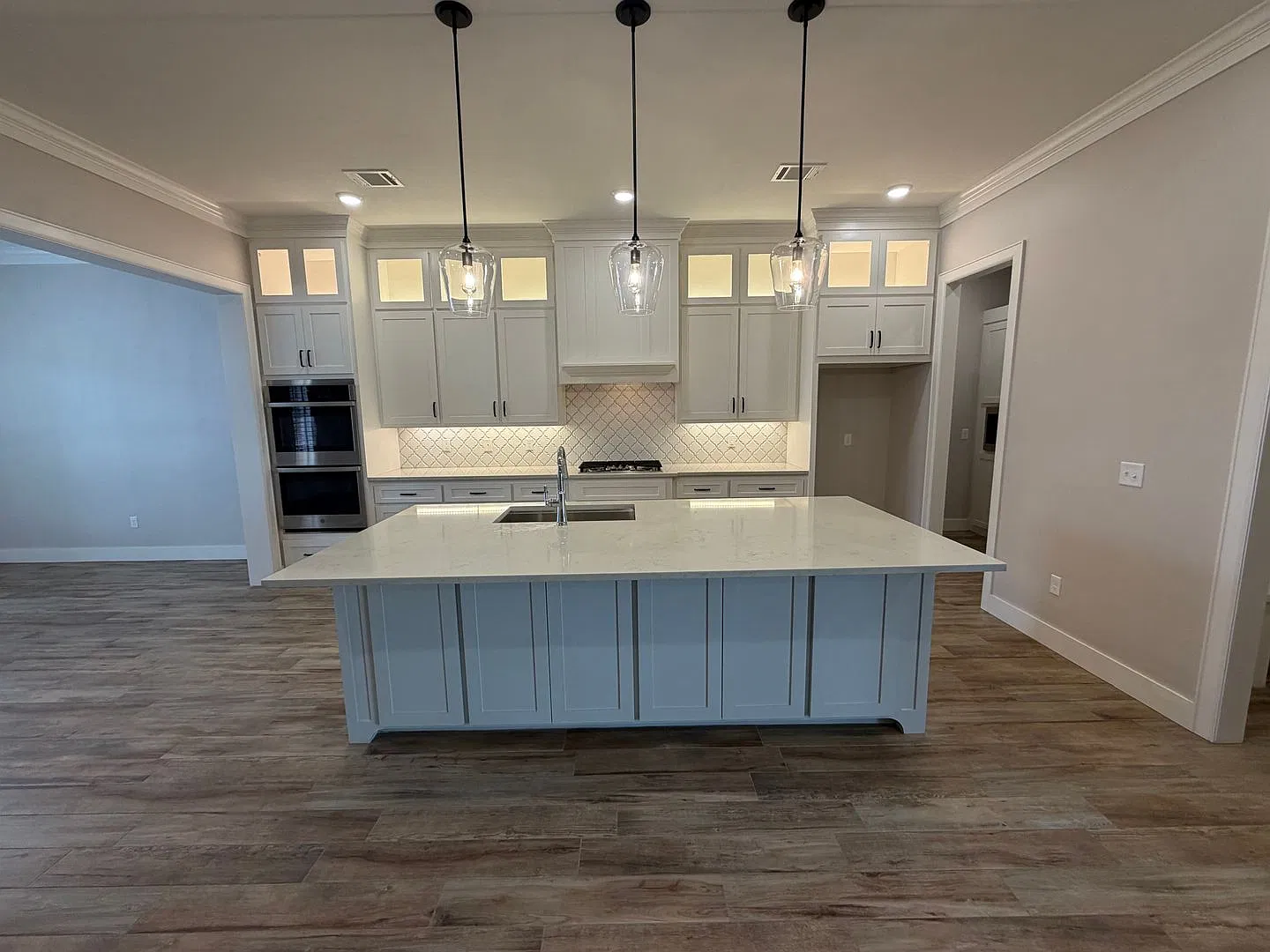 Nice upscale home with great floorplan! — Photo 2