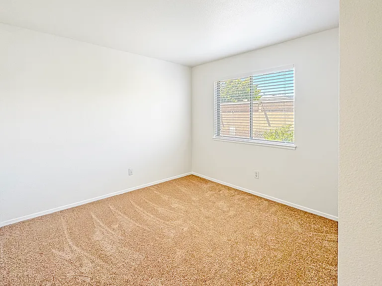41 Bissell Way — Photo 8