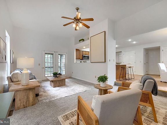 2nd image of 1891 Bragg Way N