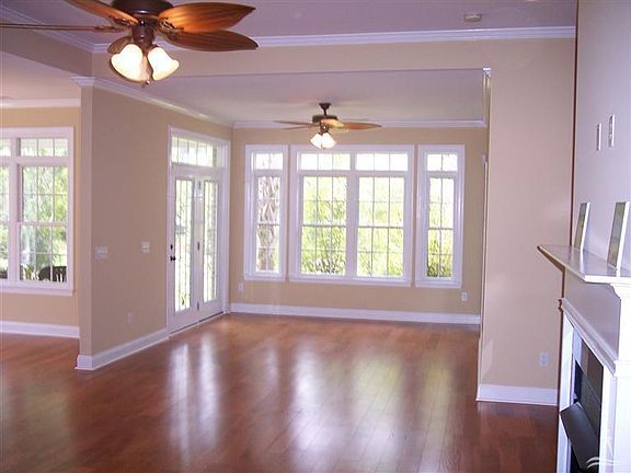 4th image of 681 Creekway Circle