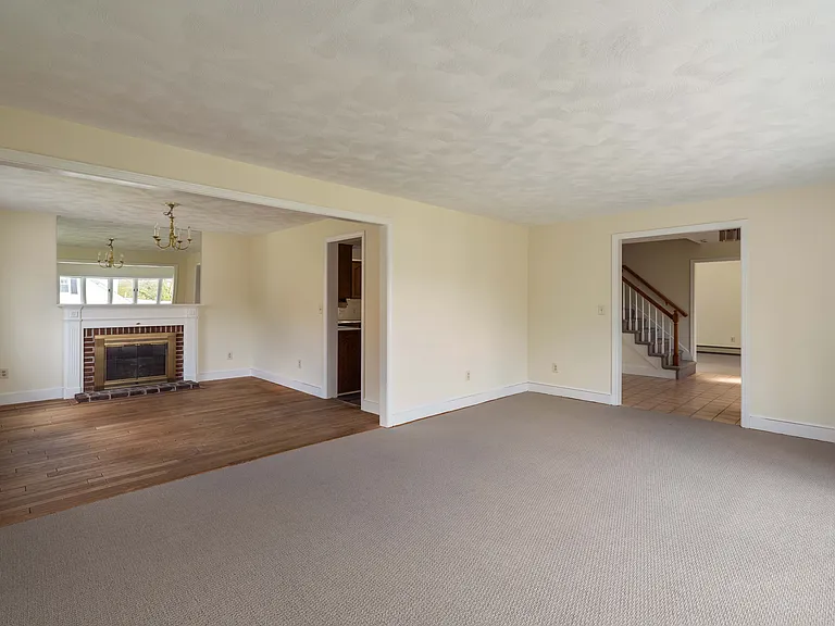 99 Garfield Ave #1 — Photo 6