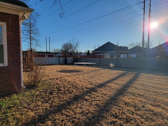 3rd image of 14012 Camden Cir SE