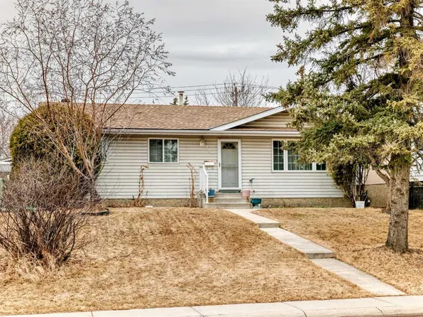 352 S Malvern Close NE, Calgary, AB T2A 4W7