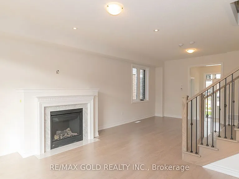 151 Terry Fox Dr — Photo 4