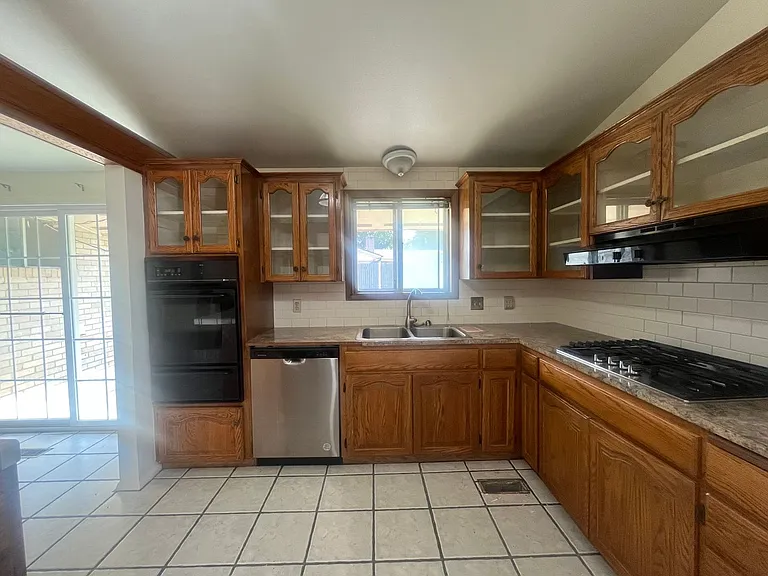 1632 S 69th East Ave — Photo 7