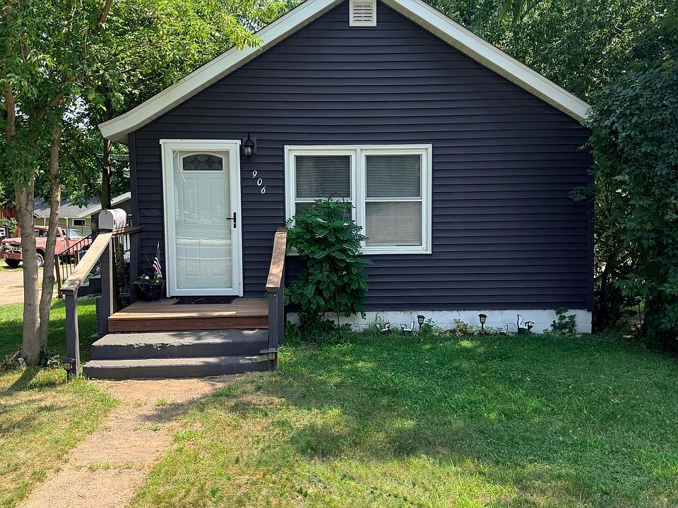 1st image of 906 Scribner St