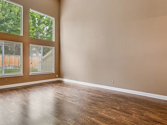 3rd image of 8144 S Humboldt Cir