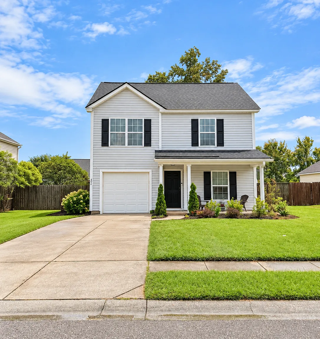 3 bed, 2.5 bath, 1322 sqft, $2,300 — Photo 1