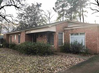 101 Ridgeway Dr, Daingerfield, TX 75638